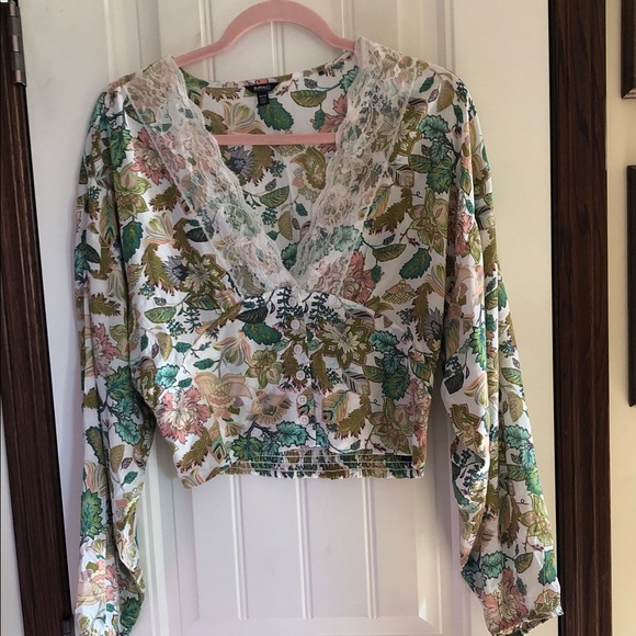 Tops - 22.   Buffalo Jeans Crop Top Size Medium